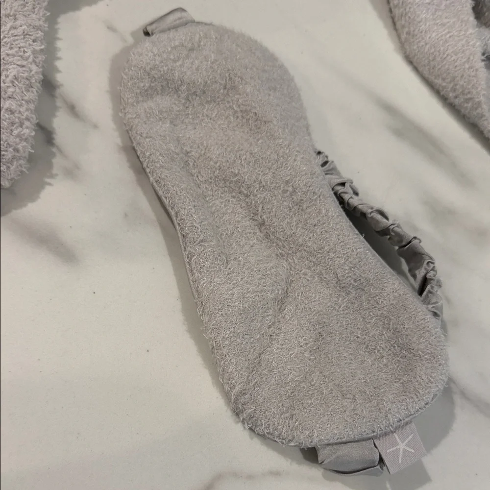 Barefoot Dreams CozyChic Lite in Soft Gray, throw blanket, & face cover - Picture 2 of 4